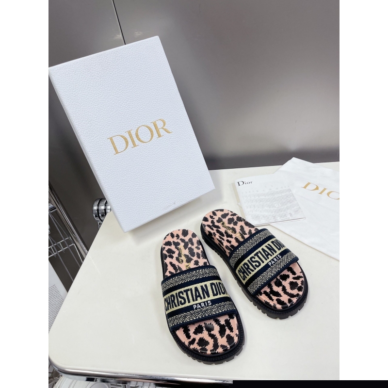ch**an D*or slippers